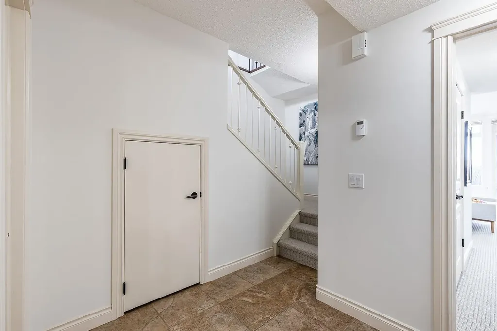 10 Palisades Mews NE Medicine Hat AB T1C2B5