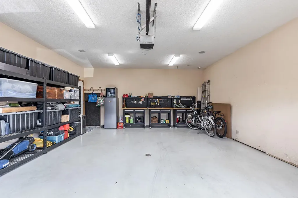 10 Palisades Mews NE Medicine Hat AB T1C2B5