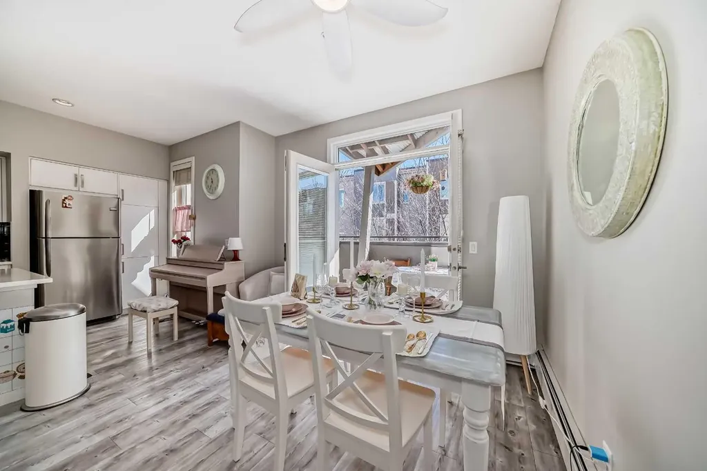 7 Westpark Common SW Calgary AB T3H 0Y4