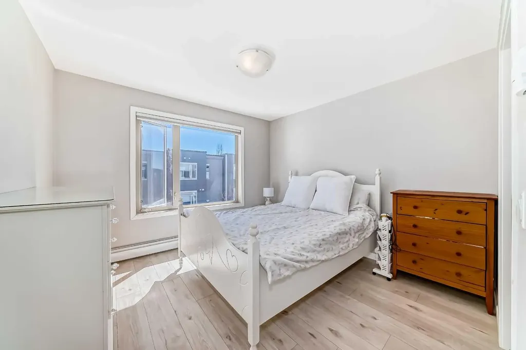 7 Westpark Common SW Calgary AB T3H 0Y4