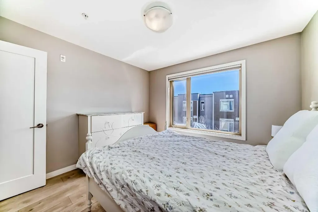 7 Westpark Common SW Calgary AB T3H 0Y4