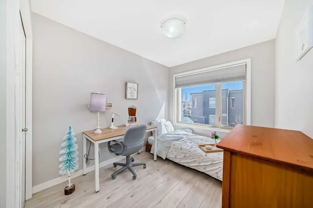 7 Westpark Common SW Calgary AB T3H 0Y4