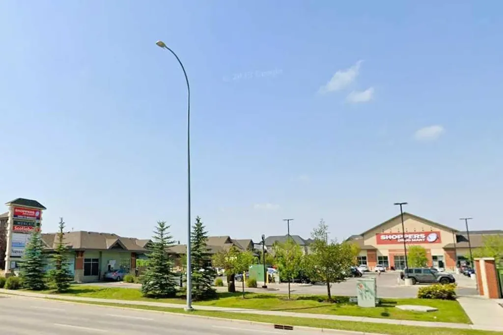 7 Westpark Common SW Calgary AB T3H 0Y4