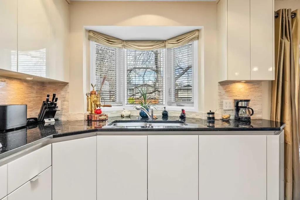 91 Sun Valley Drive SE Calgary AB T2X 2B4