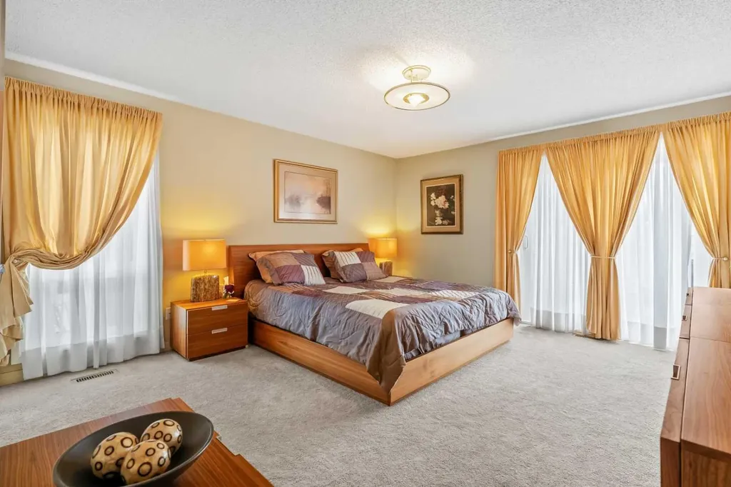 91 Sun Valley Drive SE Calgary AB T2X 2B4