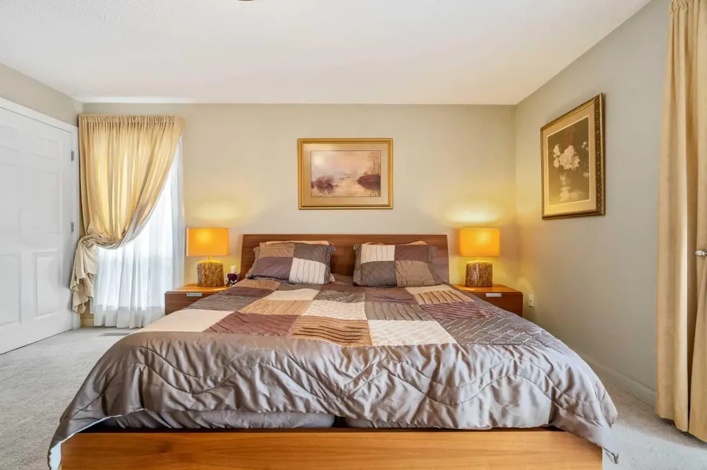 91 Sun Valley Drive SE Calgary AB T2X 2B4