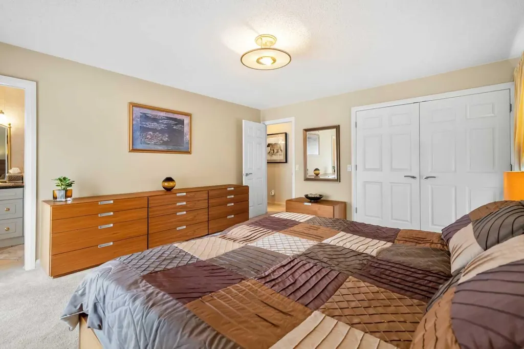 91 Sun Valley Drive SE Calgary AB T2X 2B4