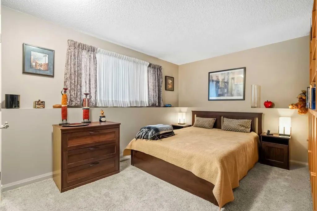 91 Sun Valley Drive SE Calgary AB T2X 2B4