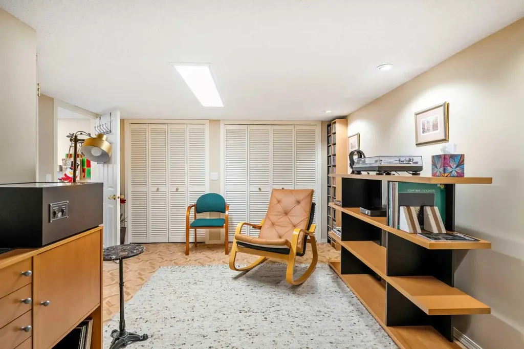 91 Sun Valley Drive SE Calgary AB T2X 2B4