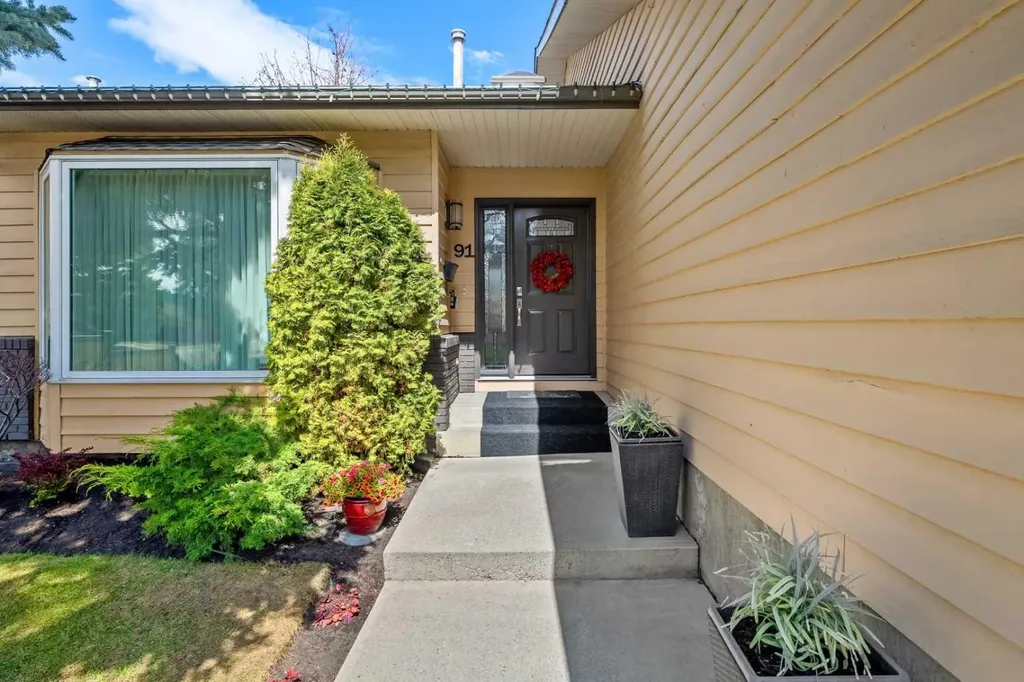 91 Sun Valley Drive SE Calgary AB T2X 2B4