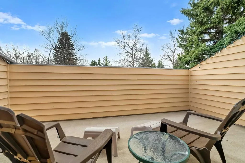 91 Sun Valley Drive SE Calgary AB T2X 2B4