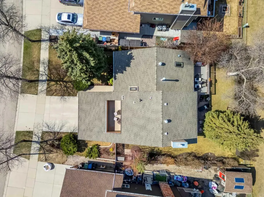 91 Sun Valley Drive SE Calgary AB T2X 2B4