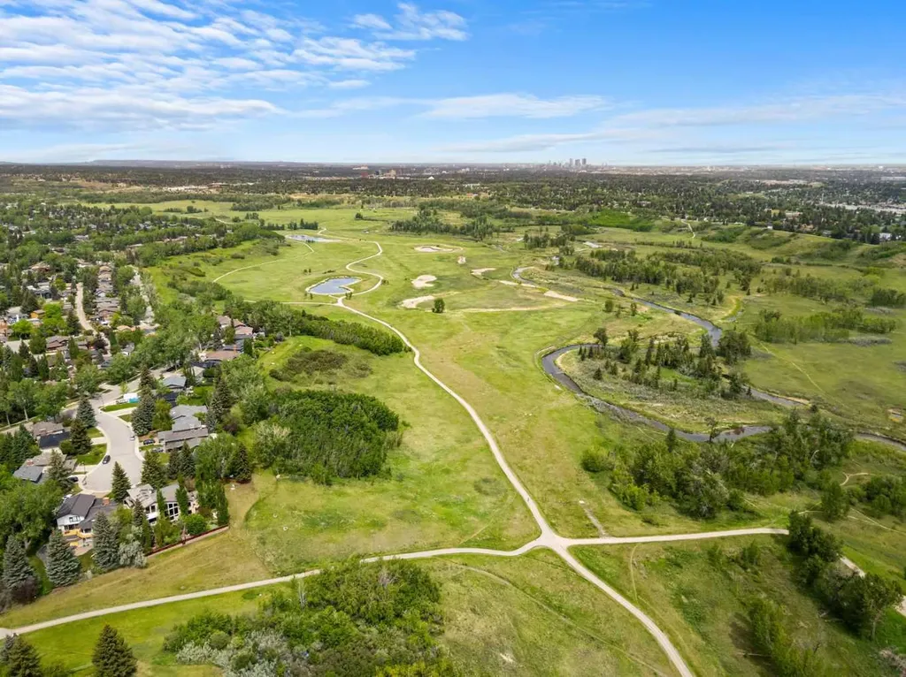 91 Sun Valley Drive SE Calgary AB T2X 2B4