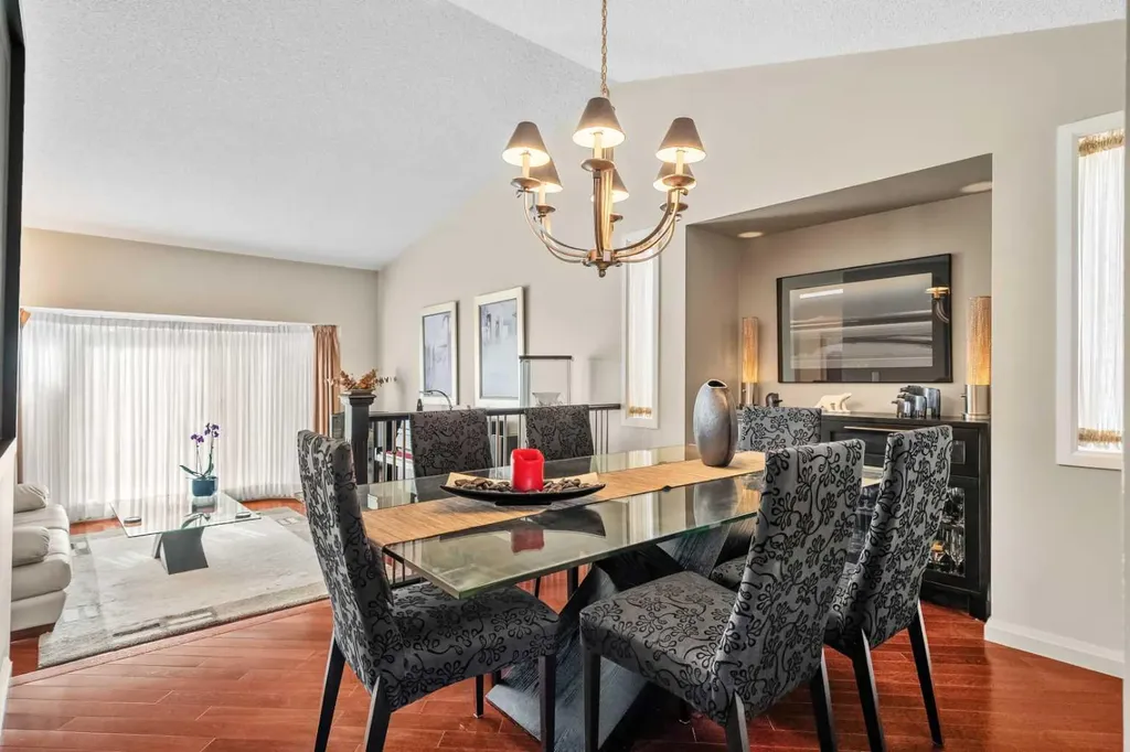 91 Sun Valley Drive SE Calgary AB T2X 2B4