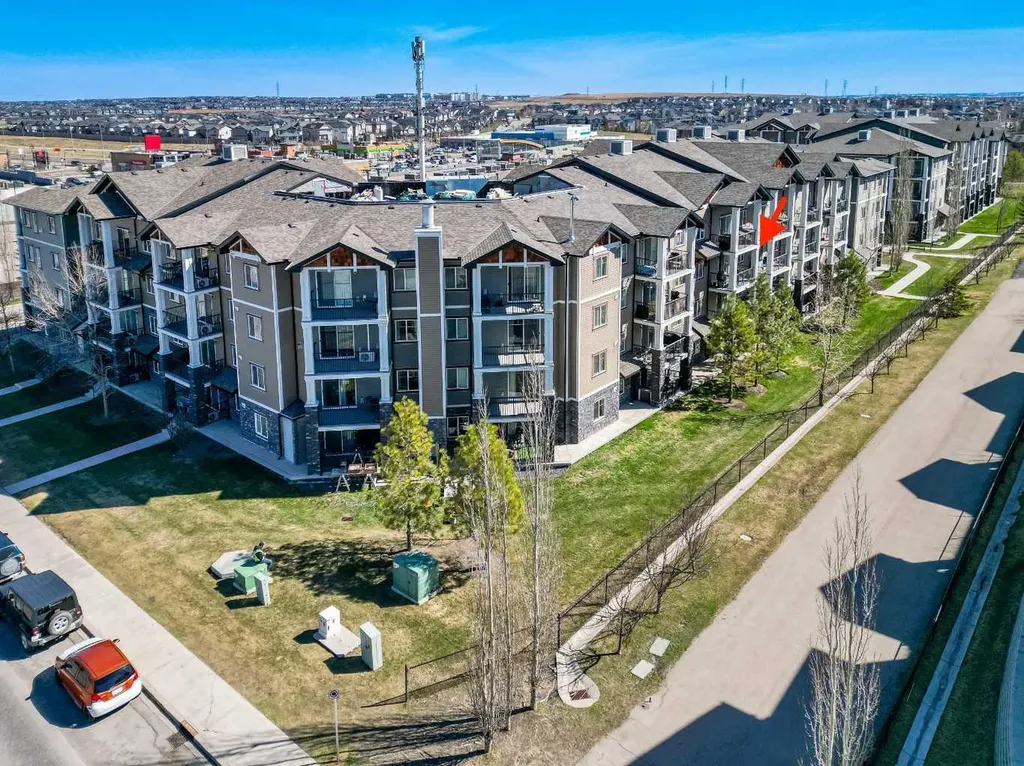 130 Panatella Street NW Calgary AB T3K 0Y6
