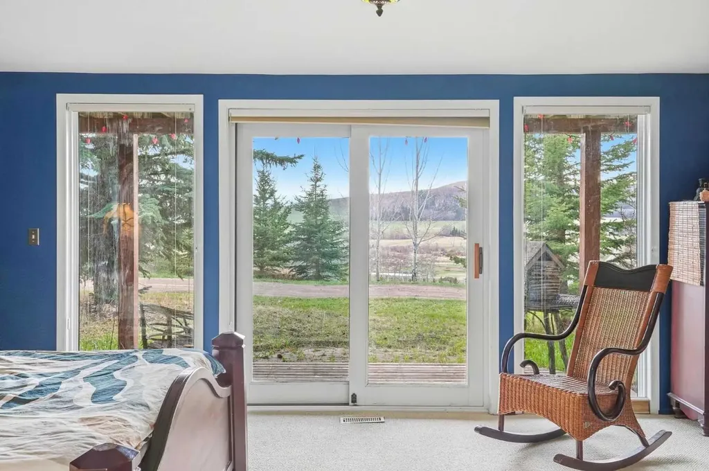 290150 240 Street W Rural Foothills County AB T0L 1K0