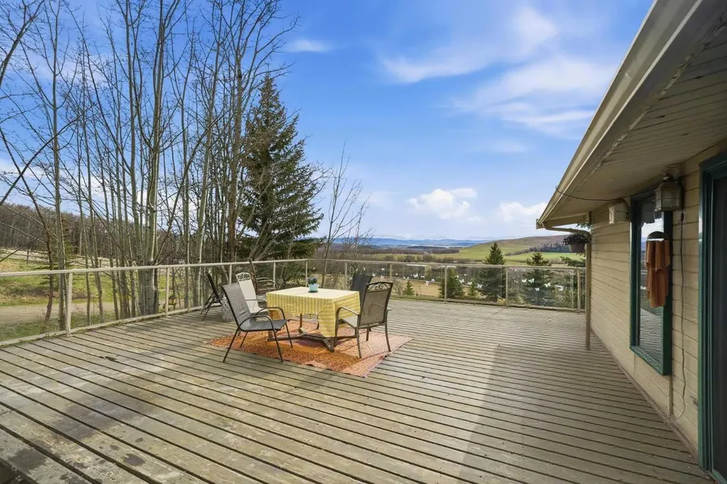 290150 240 Street W Rural Foothills County AB T0L 1K0