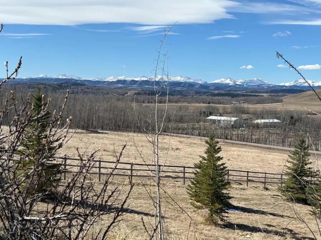 290150 240 Street W Rural Foothills County AB T0L 1K0