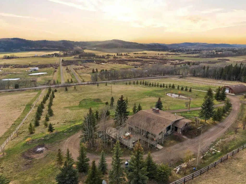 290150 240 Street W Rural Foothills County AB T0L 1K0
