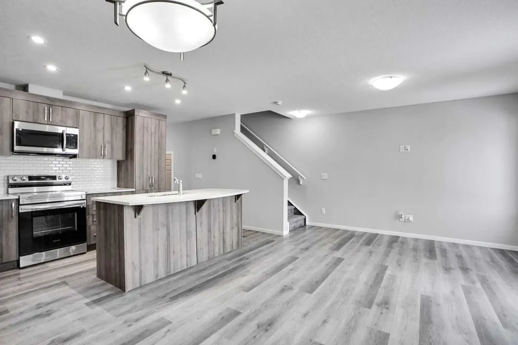 214 Cityside Grove NE Calgary AB T3N1E1
