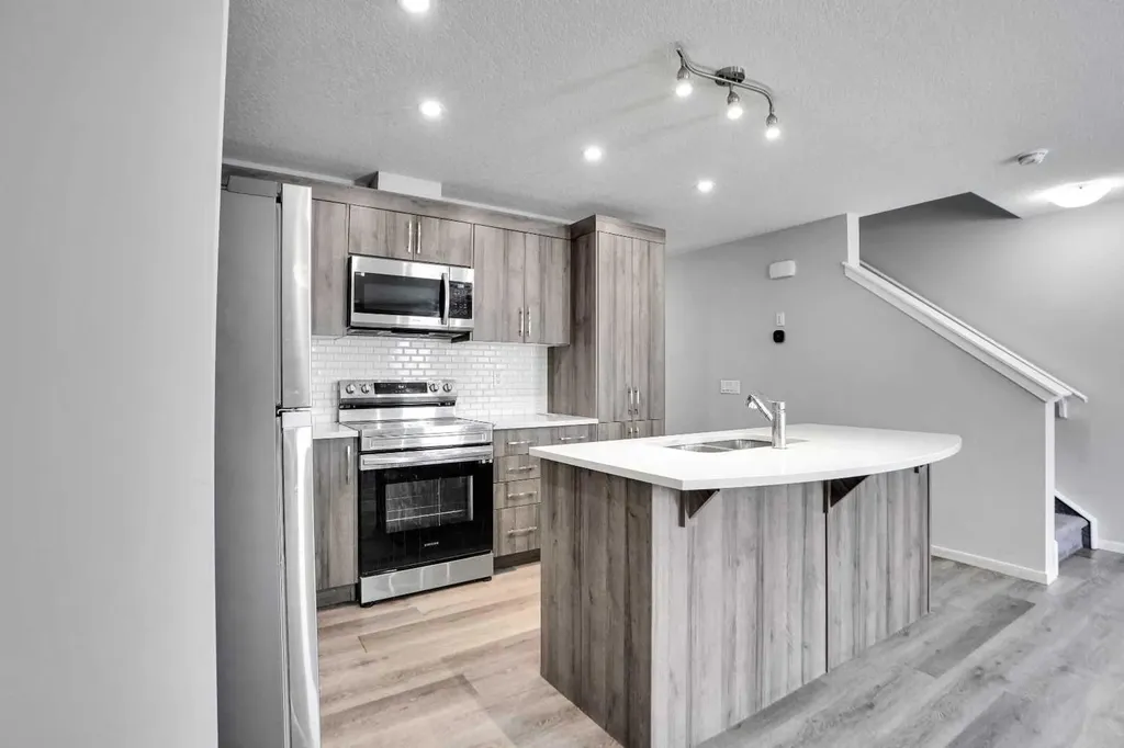 214 Cityside Grove NE Calgary AB T3N1E1