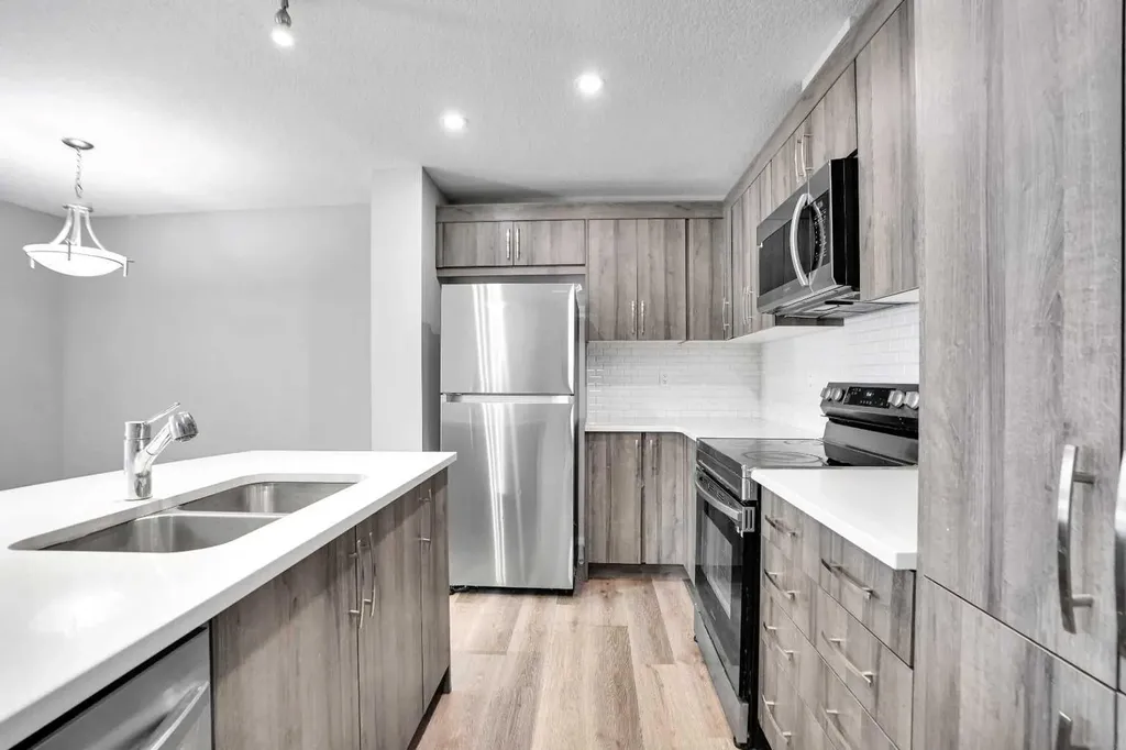 214 Cityside Grove NE Calgary AB T3N1E1