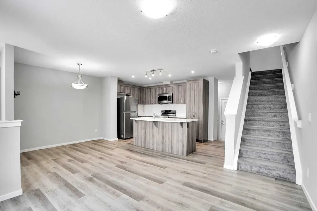 214 Cityside Grove NE Calgary AB T3N1E1