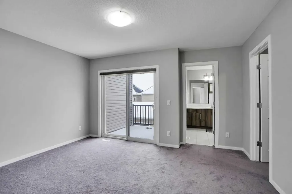 214 Cityside Grove NE Calgary AB T3N1E1