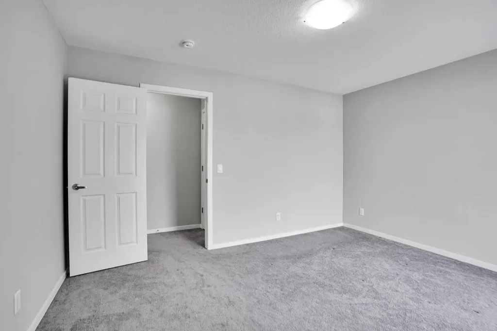 214 Cityside Grove NE Calgary AB T3N1E1
