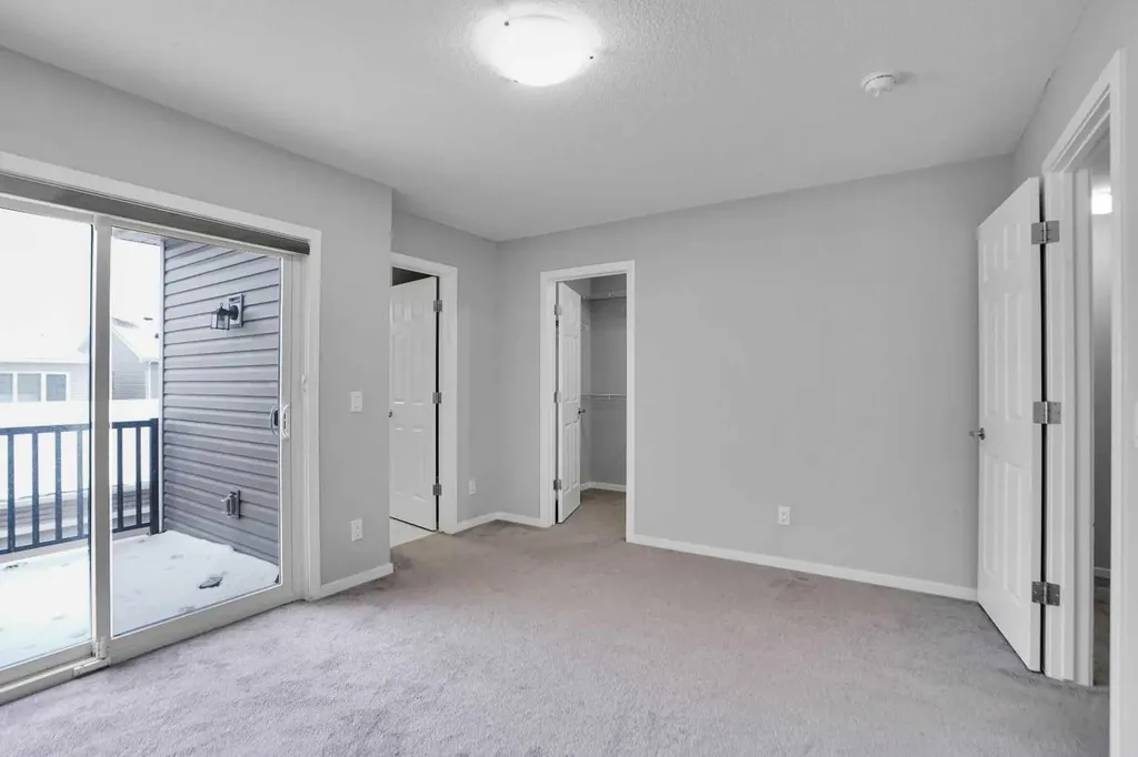 214 Cityside Grove NE Calgary AB T3N1E1