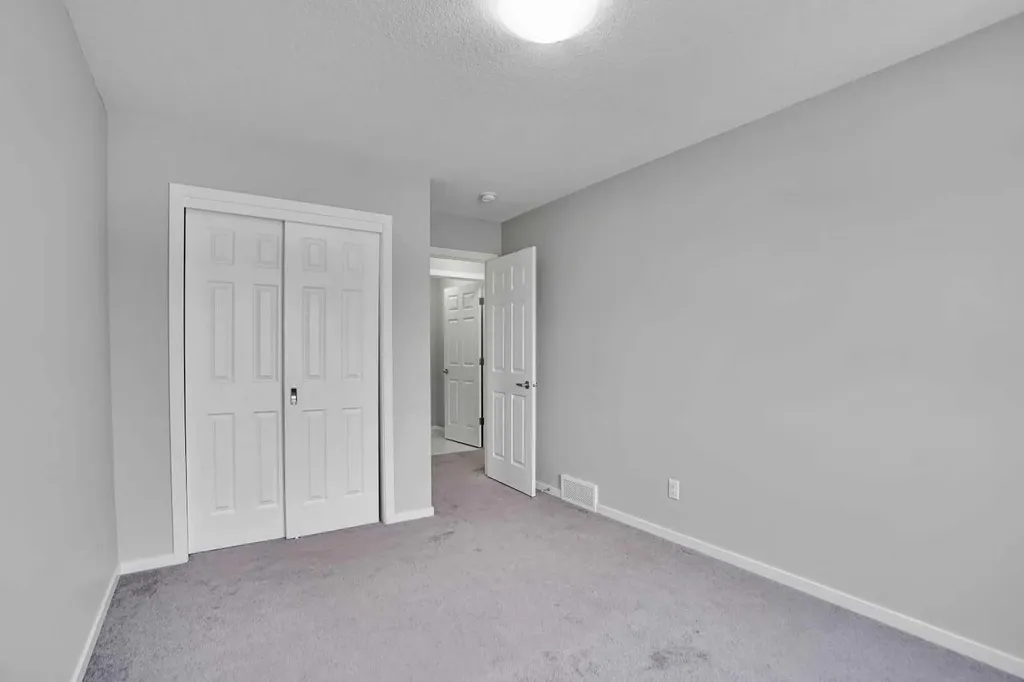 214 Cityside Grove NE Calgary AB T3N1E1