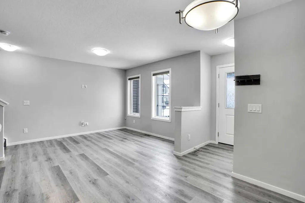 214 Cityside Grove NE Calgary AB T3N1E1