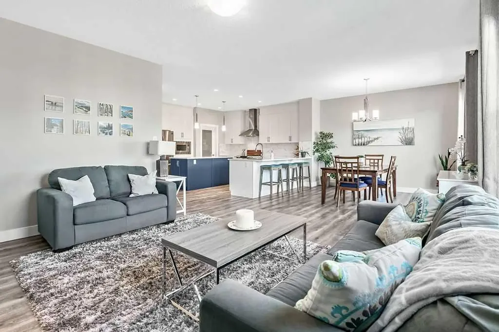 75 Sundown Way Cochrane AB T4C 2M4