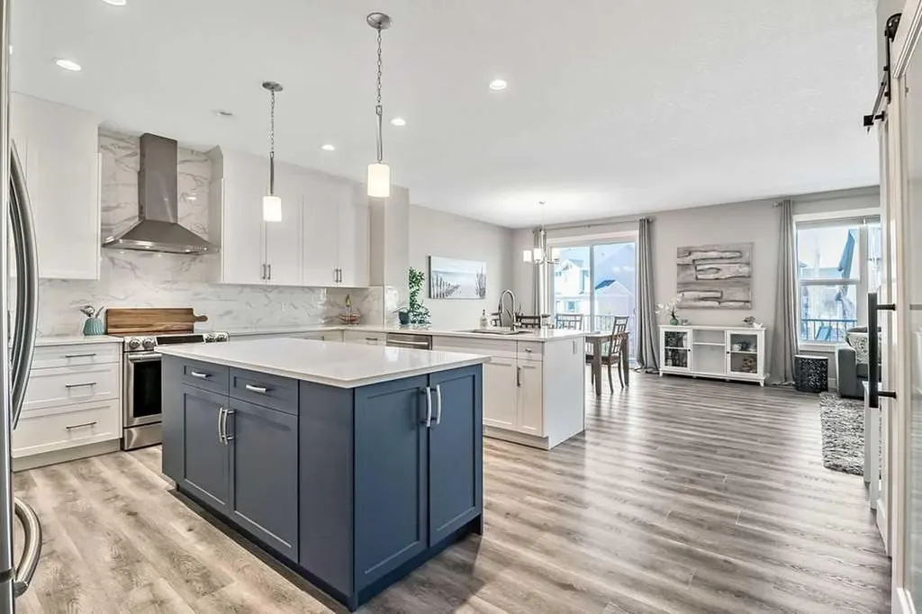 75 Sundown Way Cochrane AB T4C 2M4
