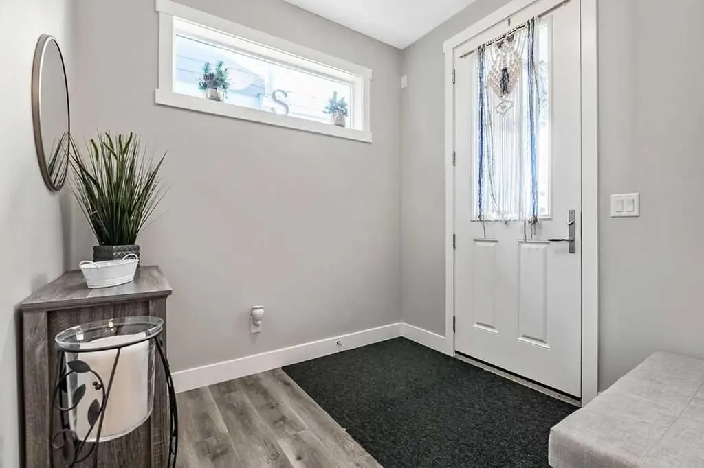 75 Sundown Way Cochrane AB T4C 2M4