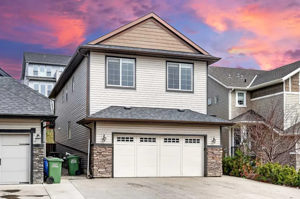 43 Heritage Hill Cochrane AB T4C 0L4