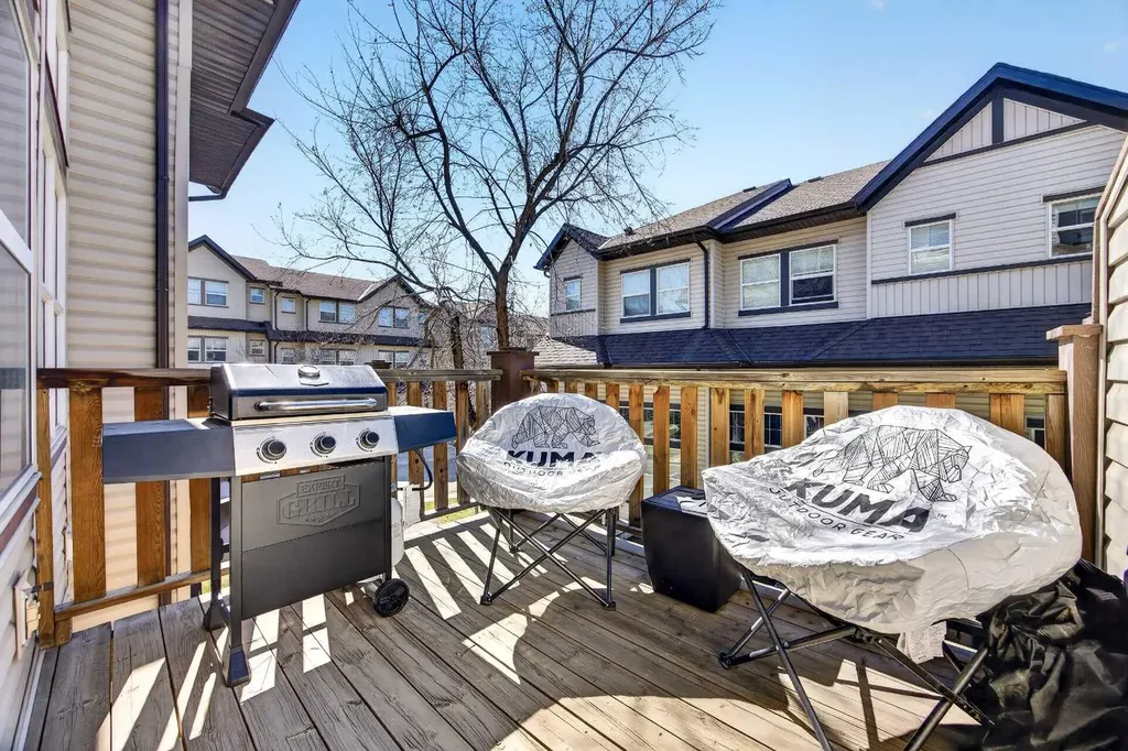 28 Heritage Drive Cochrane AB T4C 0K1