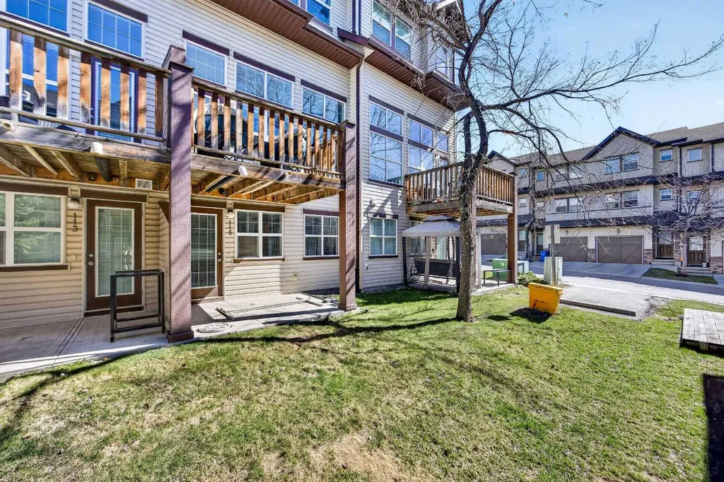 28 Heritage Drive Cochrane AB T4C 0K1