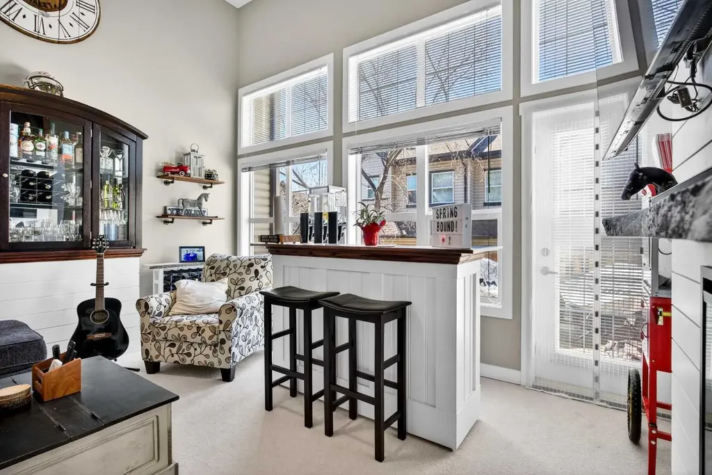 28 Heritage Drive Cochrane AB T4C 0K1