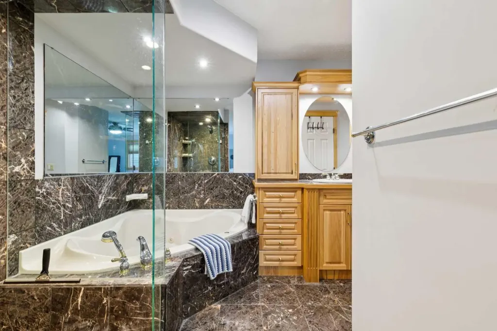 95 Mchugh Road NE Calgary AB T2E 7R5