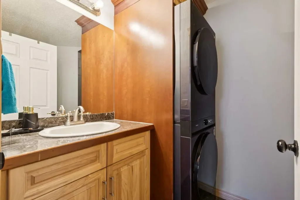 95 Mchugh Road NE Calgary AB T2E 7R5