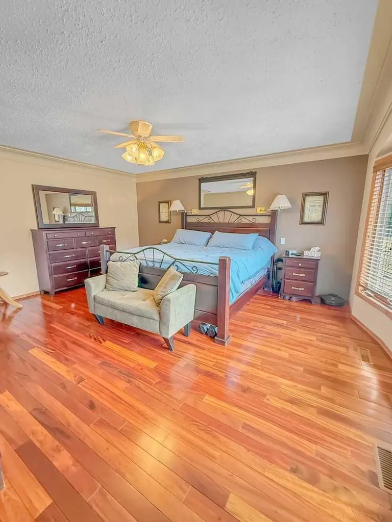 39 Ravine Drive Whitecourt AB T7S 1H5