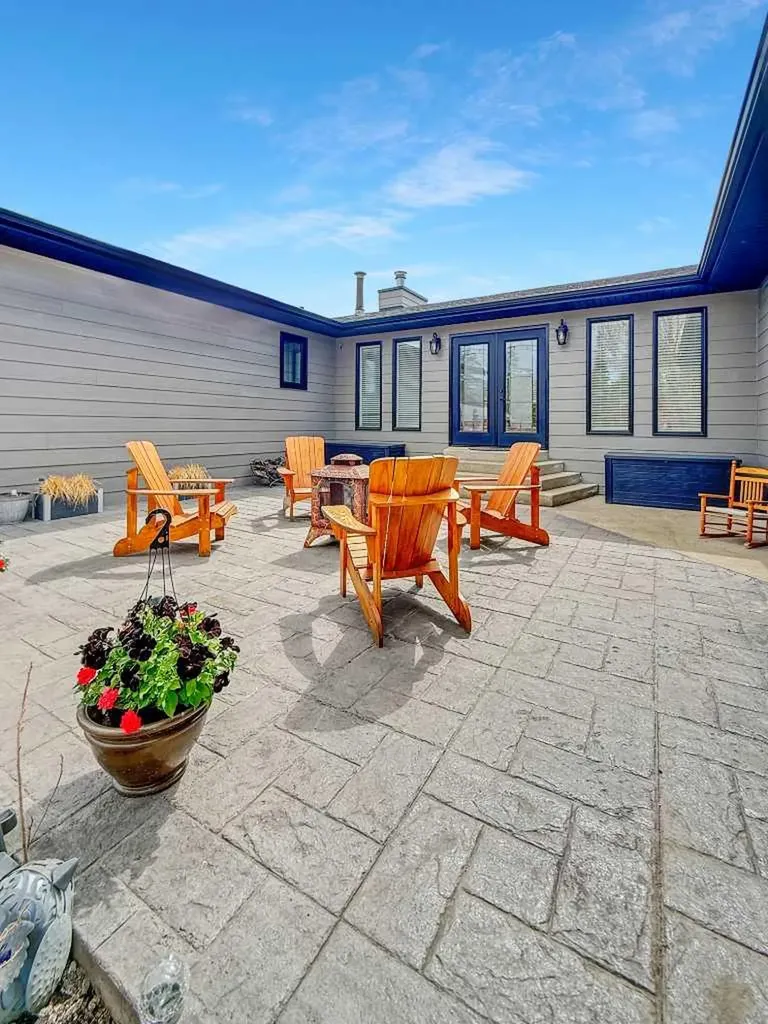 39 Ravine Drive Whitecourt AB T7S 1H5