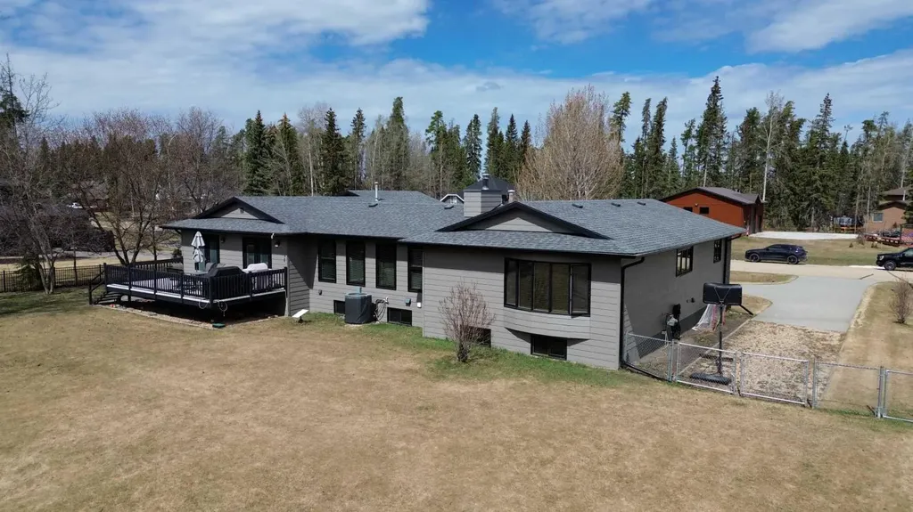39 Ravine Drive Whitecourt AB T7S 1H5