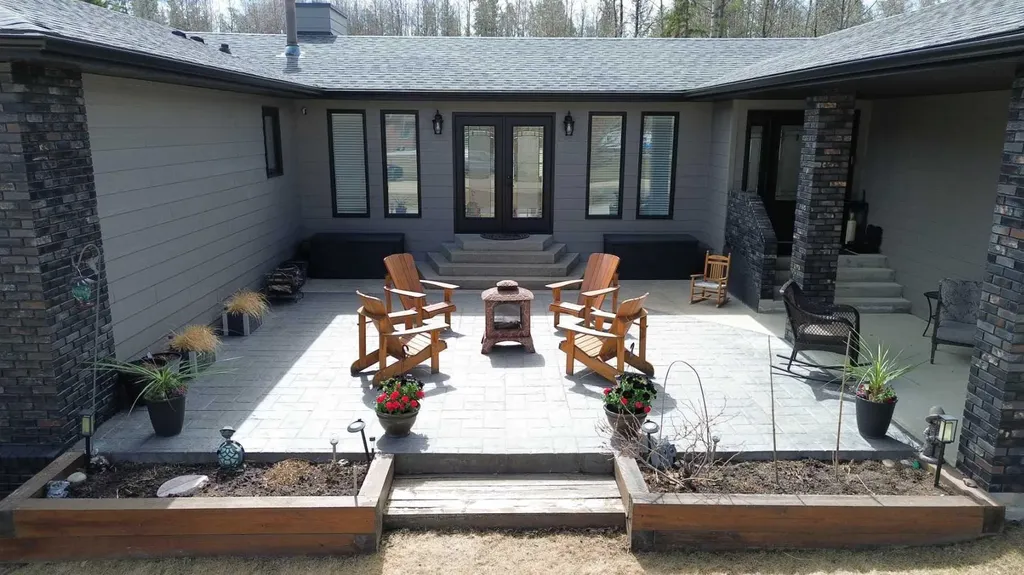 39 Ravine Drive Whitecourt AB T7S 1H5