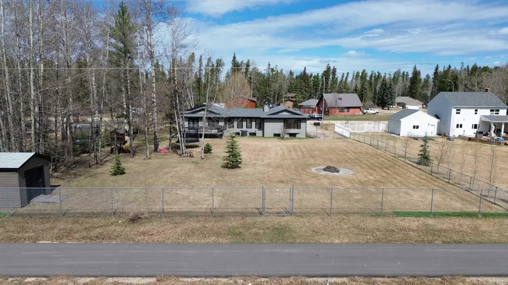 39 Ravine Drive Whitecourt AB T7S 1H5