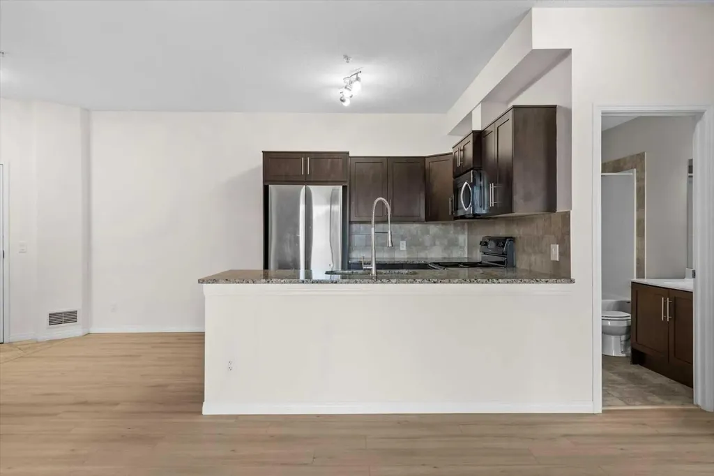 1540 Sherwood Boulevard NW Calgary AB T3R 0K5