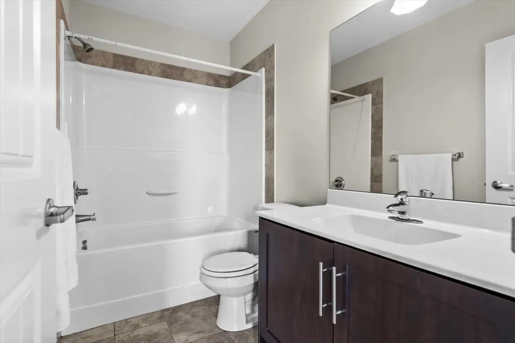 1540 Sherwood Boulevard NW Calgary AB T3R 0K5