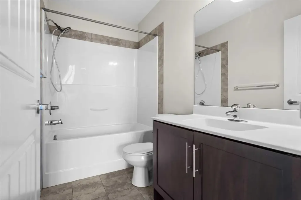 1540 Sherwood Boulevard NW Calgary AB T3R 0K5
