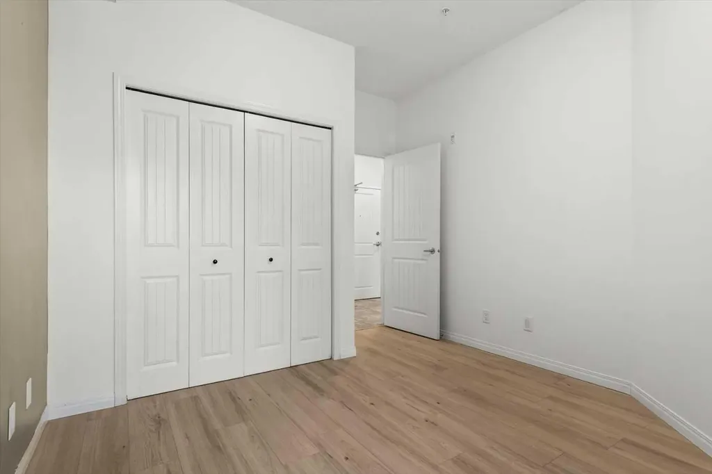 1540 Sherwood Boulevard NW Calgary AB T3R 0K5